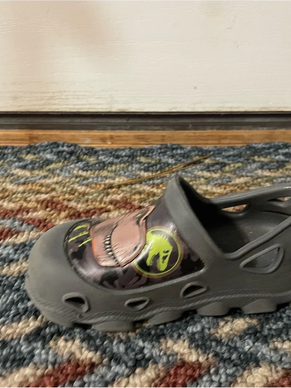 Rare Kids' Gray Dinosaur Clog Shoes size9/10